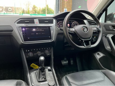 2018 Volkswagen Tiguan €24950! 2018 VW TIGUAN 2.0 TDI AUTOMATIC 4 MOTION HEATED LEATHER SEATS FRONT & REAR - CRUISE CONTROL - CARPLAY/ANDROID AUTO - REVERSE CAMERA - MEMORY SEATS - HEADS UP DISPLAY - €24,950 thumbnail