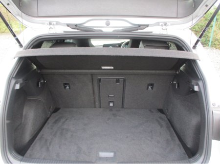 2022 Volkswagen Golf R-LINE 2.0 TDI DSG 150HP 5DR A €32,950