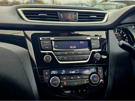 2015 Nissan Qashqai 2015 Qashqai 1.2/Only 62k mls/New NCT/Warranty €10,888 thumbnail