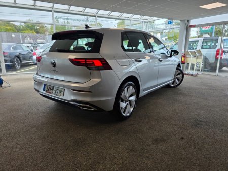 2024 Volkswagen Golf STYLE 2.0 TDI 115HP 5DR €33,950