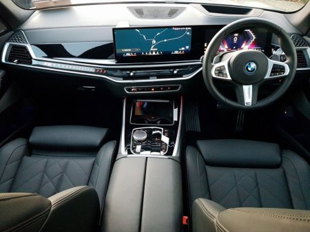 2025 BMW X5 xDrive50e M Sport €107,995