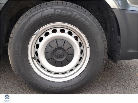 2022 Volkswagen Crafter VAN 35 2.0TDI 177BHP MEDIUM WHEEL BASE HIGHLINE AUTOMATIC 4-MOTION WITH TOWBAR & HEATED SEATS (VAT INVOICE) €32,516 thumbnail