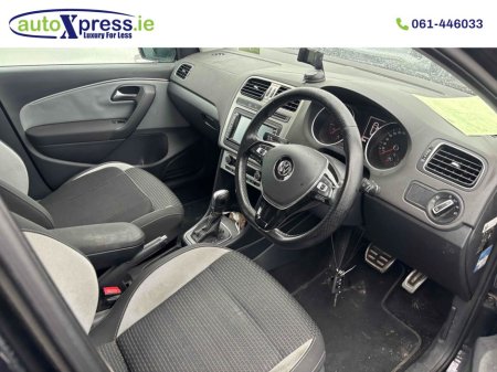 2017 Volkswagen Polo CROS 1.2 TSI Automatic, Reversing camera €15,995