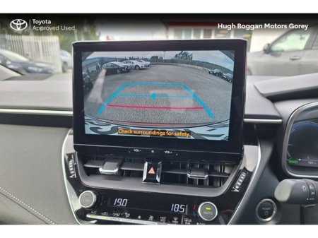 2025 Toyota Corolla COROLLA SALOON LUNA €31,950 thumbnail