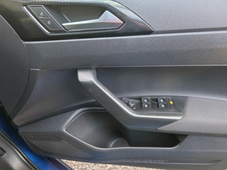 2022 Volkswagen Polo Life 1.0 TSI 95HP M5F 5DR €16,750 thumbnail