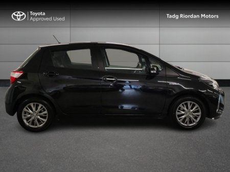 2018 Toyota Yaris HYBRID 5DR LUNA €16,950