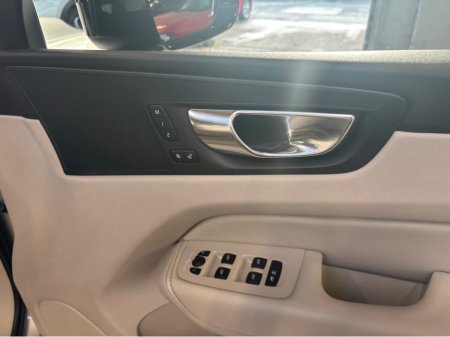 2023 Volvo XC60 T6 PHEV PLUS DARK AWD 5DR AUTO €39,750 thumbnail