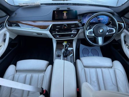 2019 BMW 5 Series 520d M-SPORT * READY TO DRIVE AWAY TODAY * // LEATHER HEATED SEATS // 19" M-SPORT ALLOYS // PARKING SENSORS FRONT & REAR €27,900 thumbnail