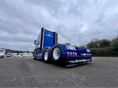 2005 Scania 94D 310hp 164 480 LEFT HAND DRIVE 2DR R164 LA 4X2 NAV thumbnail