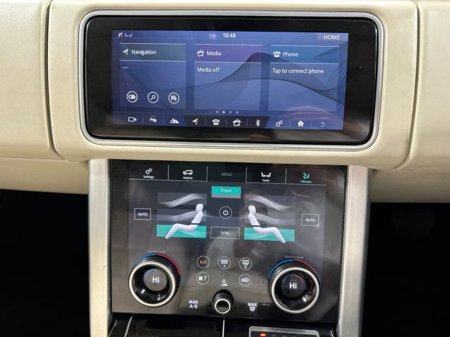 2020 Land Rover Range Rover Vogue P400e 202 €57,800 thumbnail