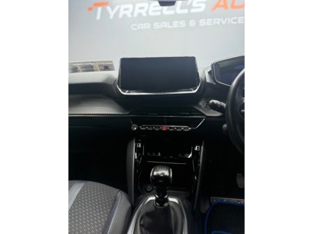 2020 Peugeot 2008 ALLURE 1.2 100 4DR €18,950 thumbnail