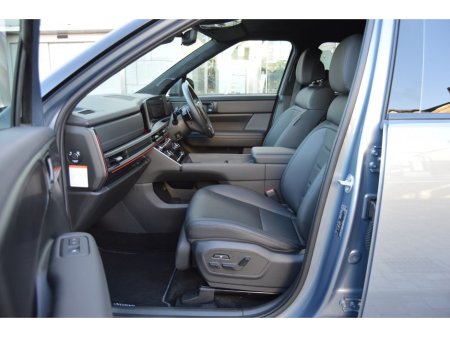 2024 Hyundai Santa Fe 1.6 PHEV 4WD Calligraphy €62,995 thumbnail