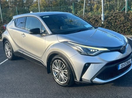 2023 Toyota C-HR  €26,999