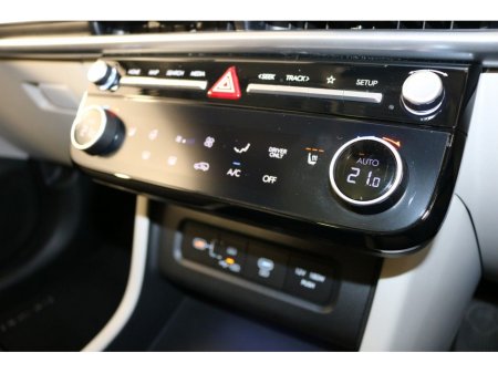 2025 Hyundai Tucson PHEV PLATINUM 1.6L PETROL AUTOMATIC SUV €45,995 thumbnail