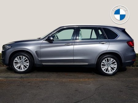 2017 BMW X5 sDrive25d SE €37,995