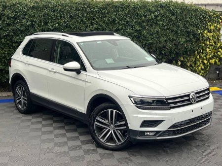 2020 Volkswagen Tiguan HIGHLINE 4MOTION 2.0 TDI // OPENING PAN ROOF // DIAMOND CUT ALLOYS // LEATHER HEATED SEATS €32,950