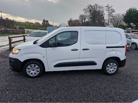 2020 Citroen Berlingo K9 LX 1.5 BLUEHDI 75 650KG M 3 €11,070 thumbnail