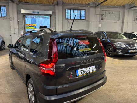2023 Dacia Jogger COMFORT TCE 110 5DR 7 seater €16,999 thumbnail