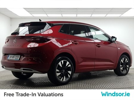 2024 Opel Grandland Elegance 1.2 130 bhp 6 speed Petrol €31,995