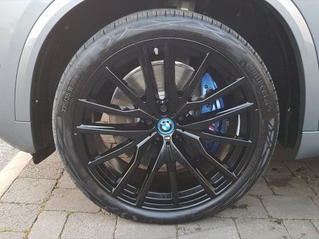 2025 BMW X5 xDrive50e M Sport €107,995 thumbnail