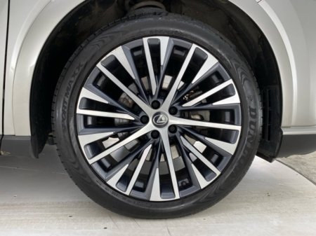 2023 Lexus RX 450h+ Premium Hybrid €74,950 thumbnail