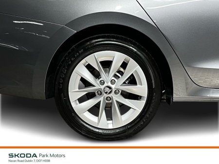 2025 Skoda Octavia Selection 2.0TDI 115BHP - Reversing Camera - Climate Control - Cruise Control - Apple CarPlay/Android Auto - Auto Lights/Wipers €32,950 thumbnail