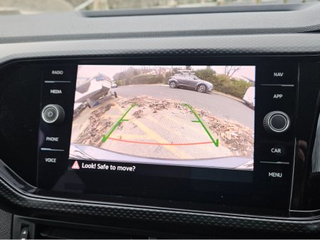 2023 Volkswagen T-Cross LIFE 1.0 TSI D7F 110HP €23,950 thumbnail