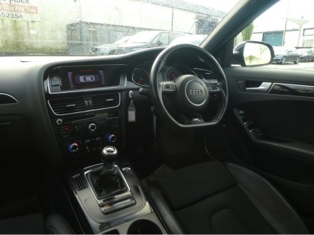2012 Audi A4 2.0 TDI S LINE 141B 141BHP 4DR BLACK EDITION €5,450 thumbnail