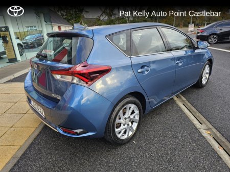 2015 Toyota Auris 1.4 D-4D LUNA 4DR €15,950