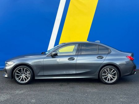 2020 BMW 3 Series 330e SPORT 2.0 HYBRID // SERVICE HISTORY // 18