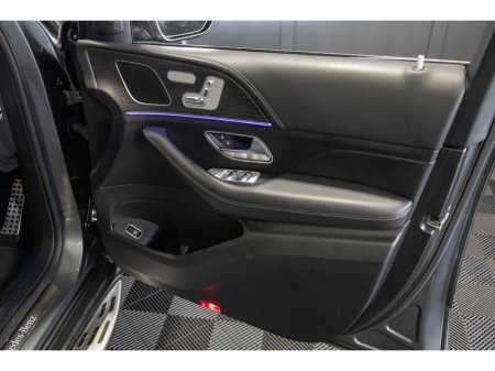 2022 Mercedes-Benz GLE Class GLE 350 de 4MATIC AMG Line €61,950 thumbnail