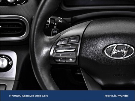 2022 Hyundai Kona EV Premium 64 kWh €22,490 thumbnail