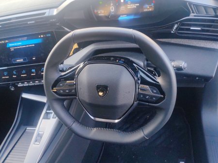 2025 Peugeot 308  €29,600