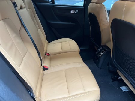 2022 Volvo XC40 €35950! 2022 VOLVO XC40 T5 RECHARGE PLUG-IN HYBRID 1.5 AUTOMATIC / CRUISE CONTROL / ELECTRIC MEMORY & HEATED SEATS / REAR HEATED SEATS / 360° PARKING CAMERA / APPLE CARPLAY / PANORAMIC SUNROOF €35,950 thumbnail