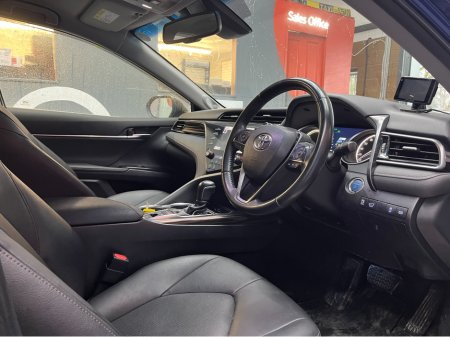 2021 Toyota Camry €28950! 2021 TOYOTA CAMRY G LEATHER PACKAGE 2.5 AUTOMATIC / CRUISE CONTROL / REVERSE CAMERA / ELECTRIC HEATED SEATS €28,950 thumbnail