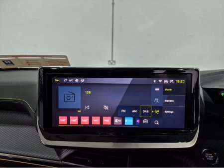 2024 Peugeot 2008 EV GT (50KWH BATTERY) AUTOMATIC **ONE OWNER / TOP SPEC / APPLE CARPLAY / CRUISE CONTROL / HALF LEATHER / KEYLESS ENTRY / REVERSE CAMERA / WIRELESS PHONE CHARGING / PEUGEOT WARRANTY 03|2027** €25,900 thumbnail