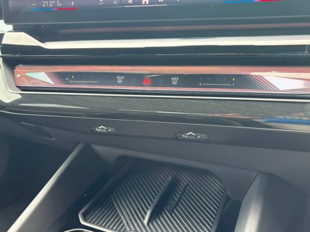 2025 BMW 5 Series 530e M Sport Auto €67,990 thumbnail