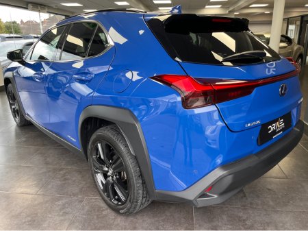 2022 Lexus UX 250 H 250H 4X2 CVT €37,900