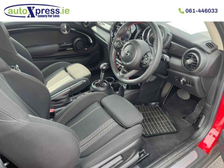 2020 MINI Cooper S D 2.0 Automatic, Reversing camera €24,995