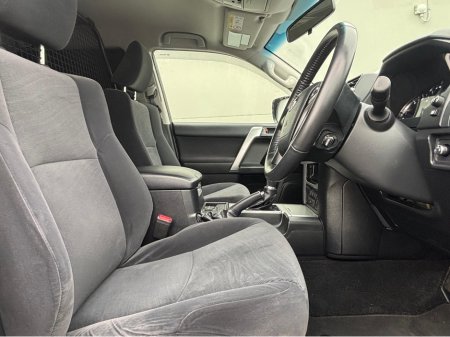 2023 Toyota Landcruiser LAND CRU CRUISER LWB C COMMERCIAL AUTO 4DR €53,950 thumbnail