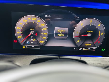 2017 Mercedes-Benz E Class E 350 D AMG LINE A/T €20,950 thumbnail