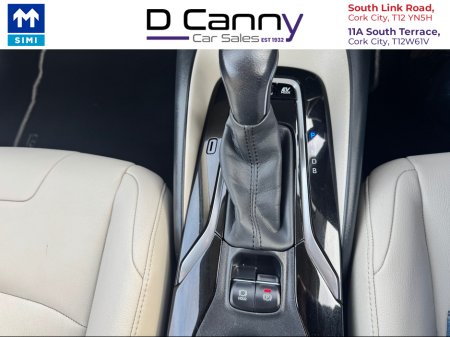 2022 Toyota Corolla HYBRID LUNA SPORT 4DR AUTO €25,900 thumbnail