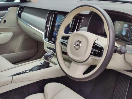 2019 Volvo S90 Inscription 4DR AUTO 5DR €37,900