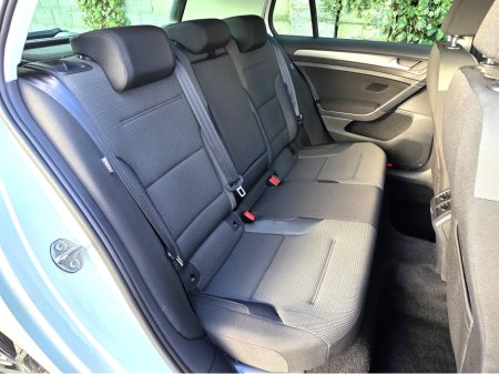 2020 Volkswagen Golf 2.0 TDi 150 DSG Comfortline - Ultra Low Miles €24,950 thumbnail