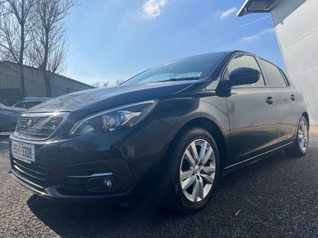 2019 Peugeot 308  €12,500