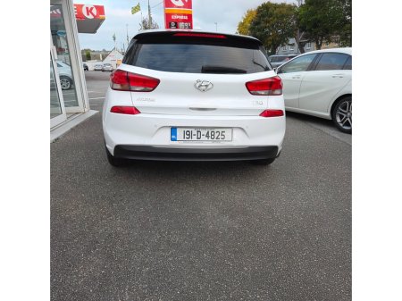2019 Hyundai i30 1.0 T-GDI Deluxe Plus €16,950 thumbnail