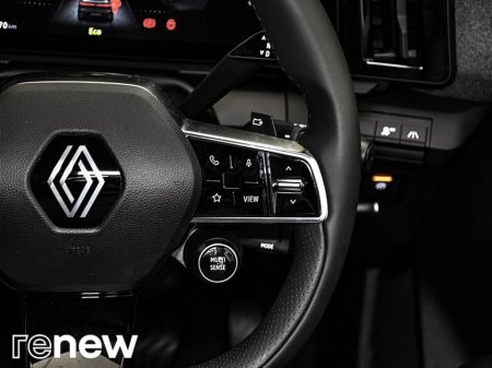 2023 Renault Megane E-Tech Techno EV60, 2 Tone €26,900 thumbnail