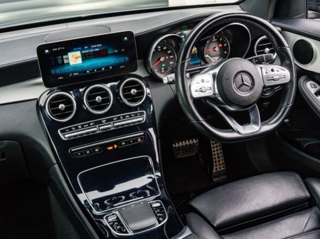 2021 Mercedes-Benz GLC Class GLC 300 DE 4MATIC AMG LINE €39,950 thumbnail