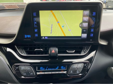 2019 Toyota C-HR SOL 1.8 PETROL HYBRID AUTOMATIC SUV *TOP SPEC IRISH JEEP* *FULL TOYOTA SERVICE HISTORY* *NCT 03/2027* *TAX 06/2026 €180 ROAD TAX* *FINANCE ARRANGED TODAY* €20,950 thumbnail