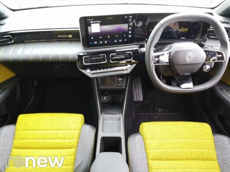 2025 Renault 5 52kWh 150hp Iconic €32,900